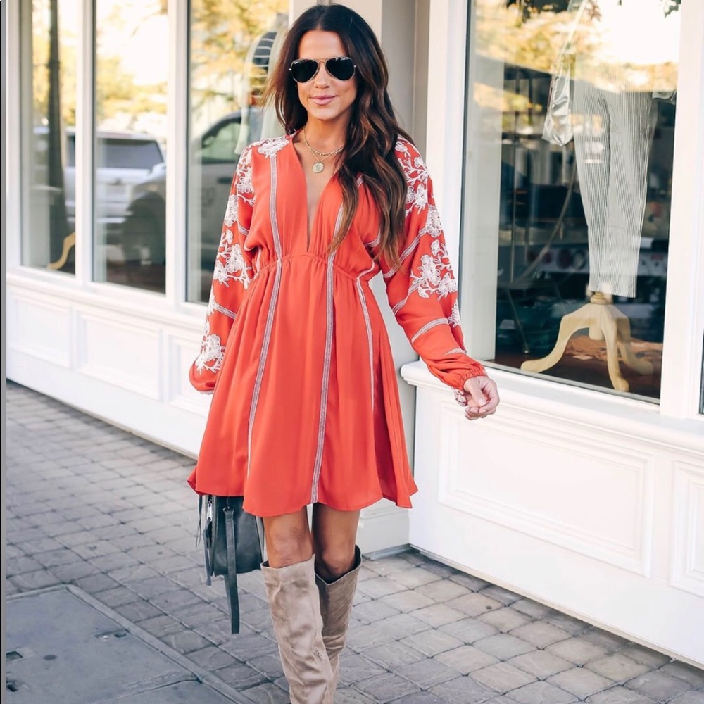 VICI Embroidered Floral Dress. NWT